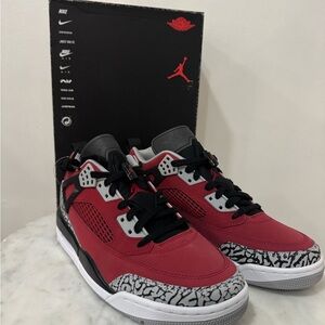 Nike Air Jordan Spizike Low Toro Red Black Size 8 M or 9.5 W